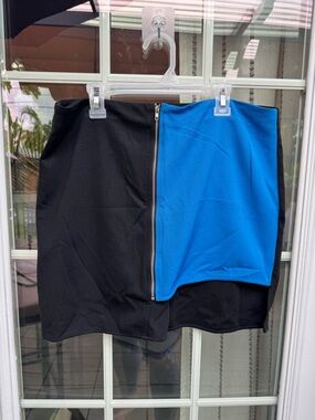 W💄Colorblock Black and Blue Zip-Front Mini Skirt